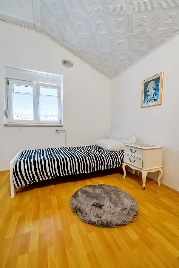 Holiday Home Sokolar Privlaka