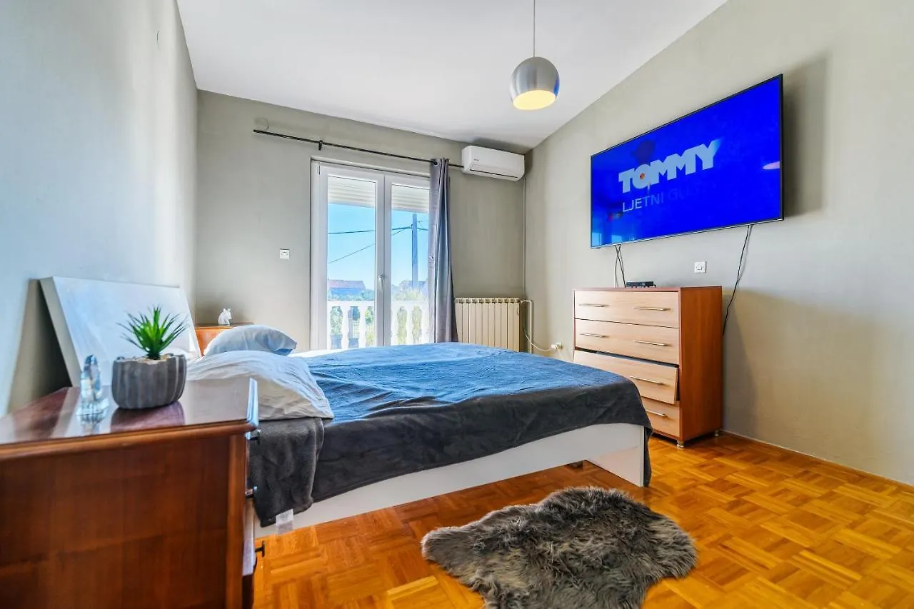 Holiday Home Sokolar Privlaka